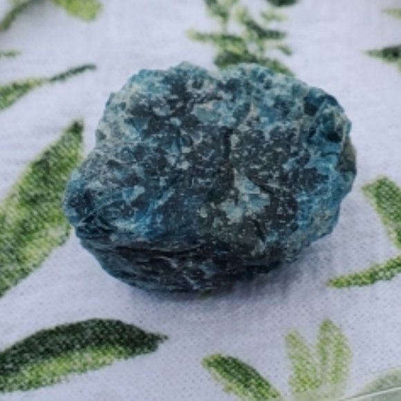 Natural Raw Apatite Crystal  #9 stone - Picture 3 of 8